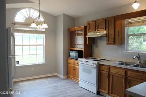 612 S Vermont Avenue Green Cove Springs FL 32043