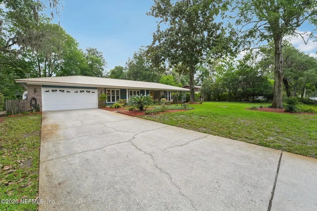 2432 Lakeview Drive Orange Park FL 32073