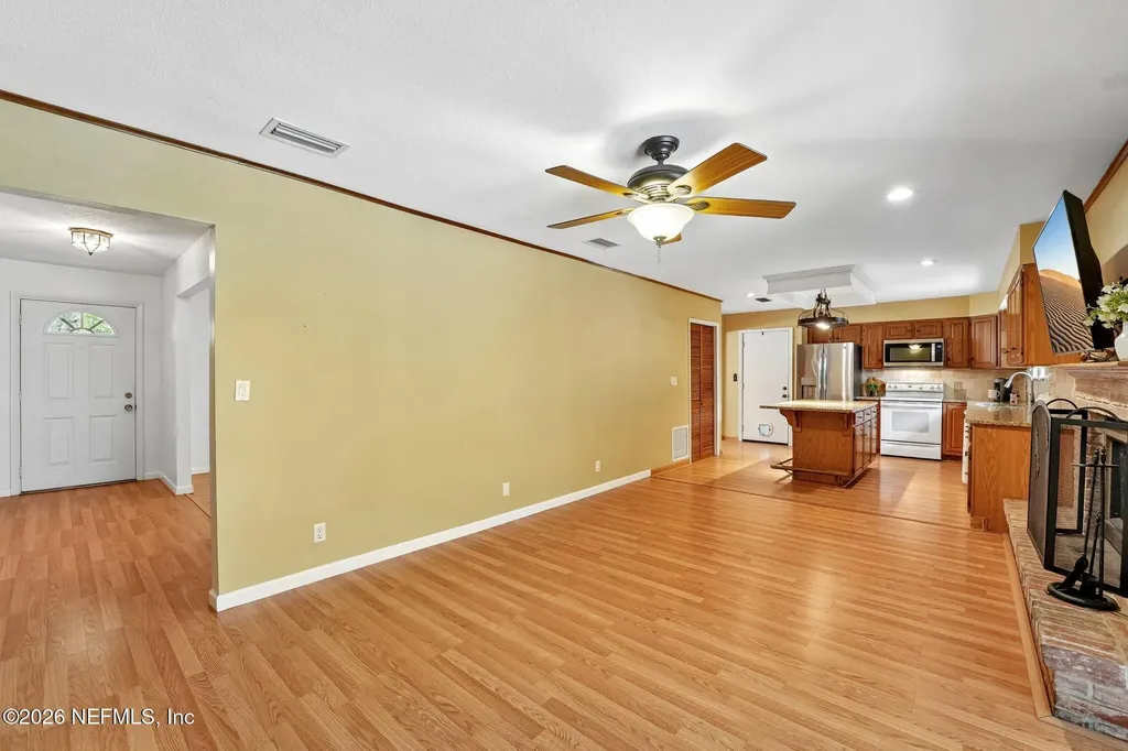 2432 Lakeview Drive Orange Park FL 32073
