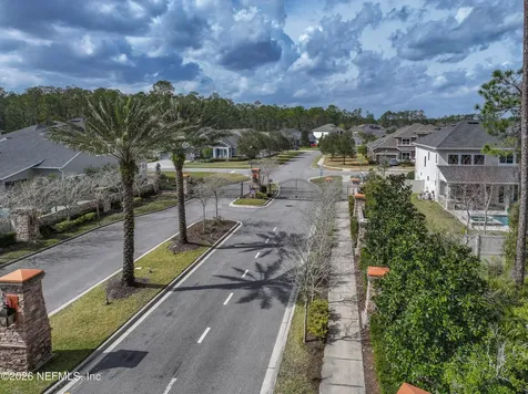 318 Oxford Estates Way St. Johns FL 32259