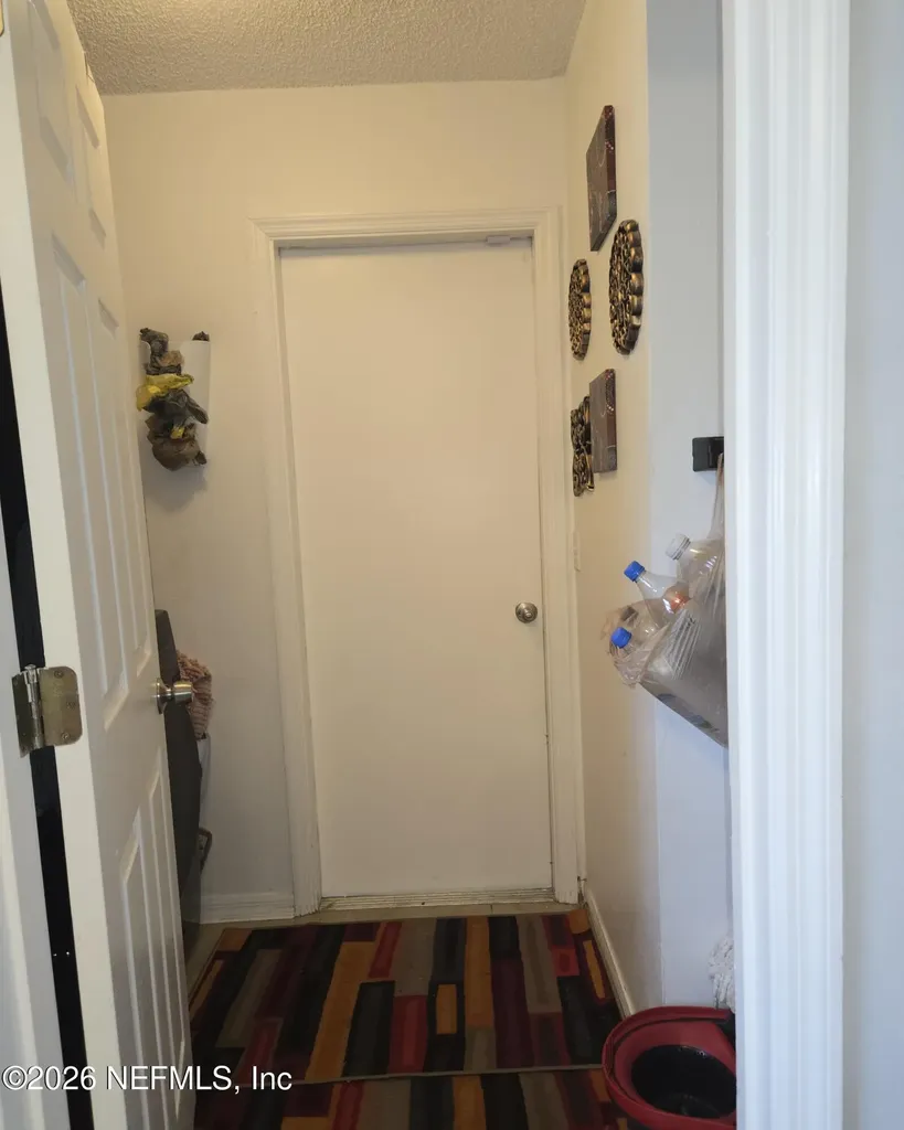 1663 E Jayhawk Lane E Jacksonville FL 32221