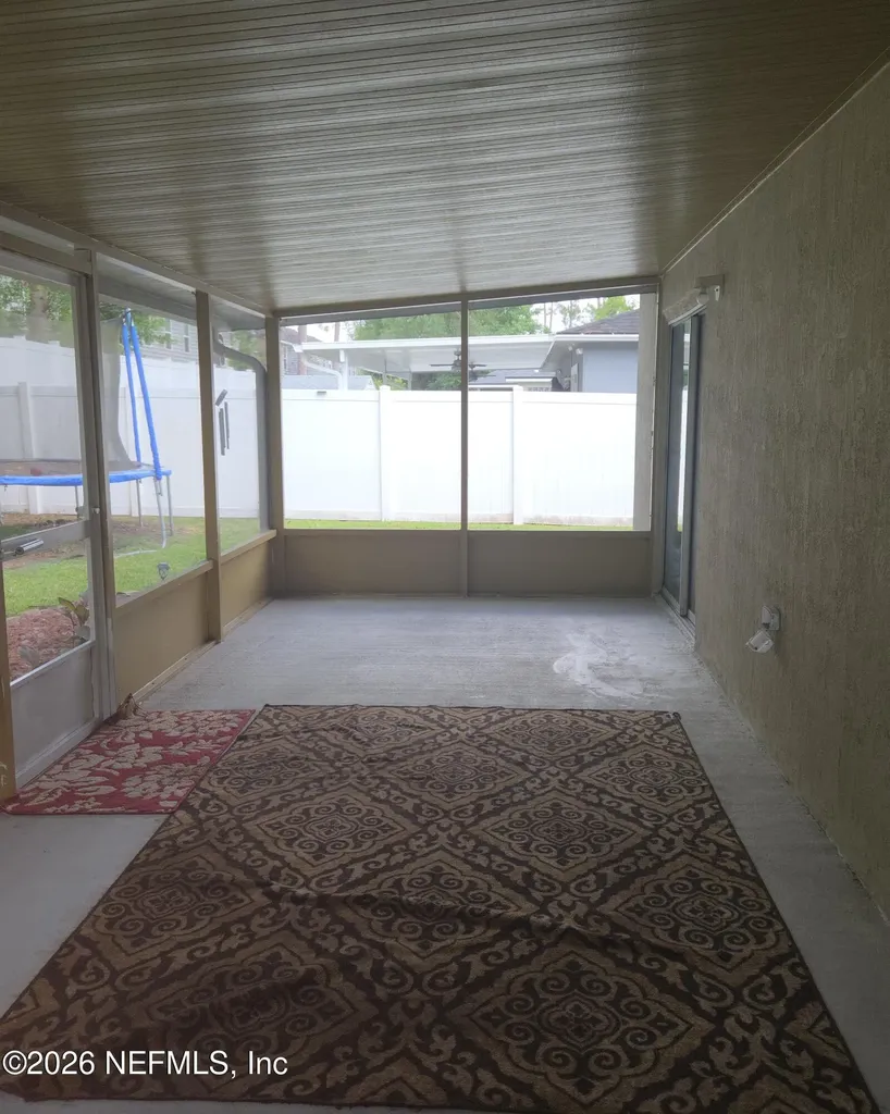 1663 E Jayhawk Lane E Jacksonville FL 32221