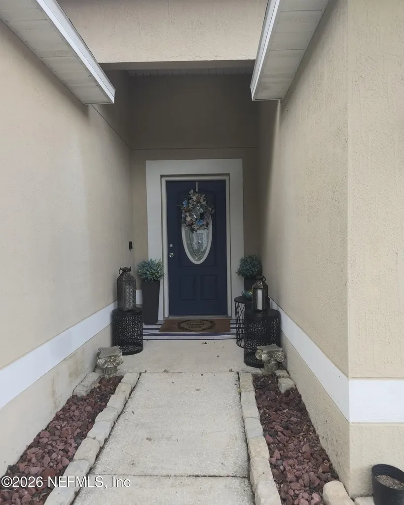 1663 E Jayhawk Lane E Jacksonville FL 32221