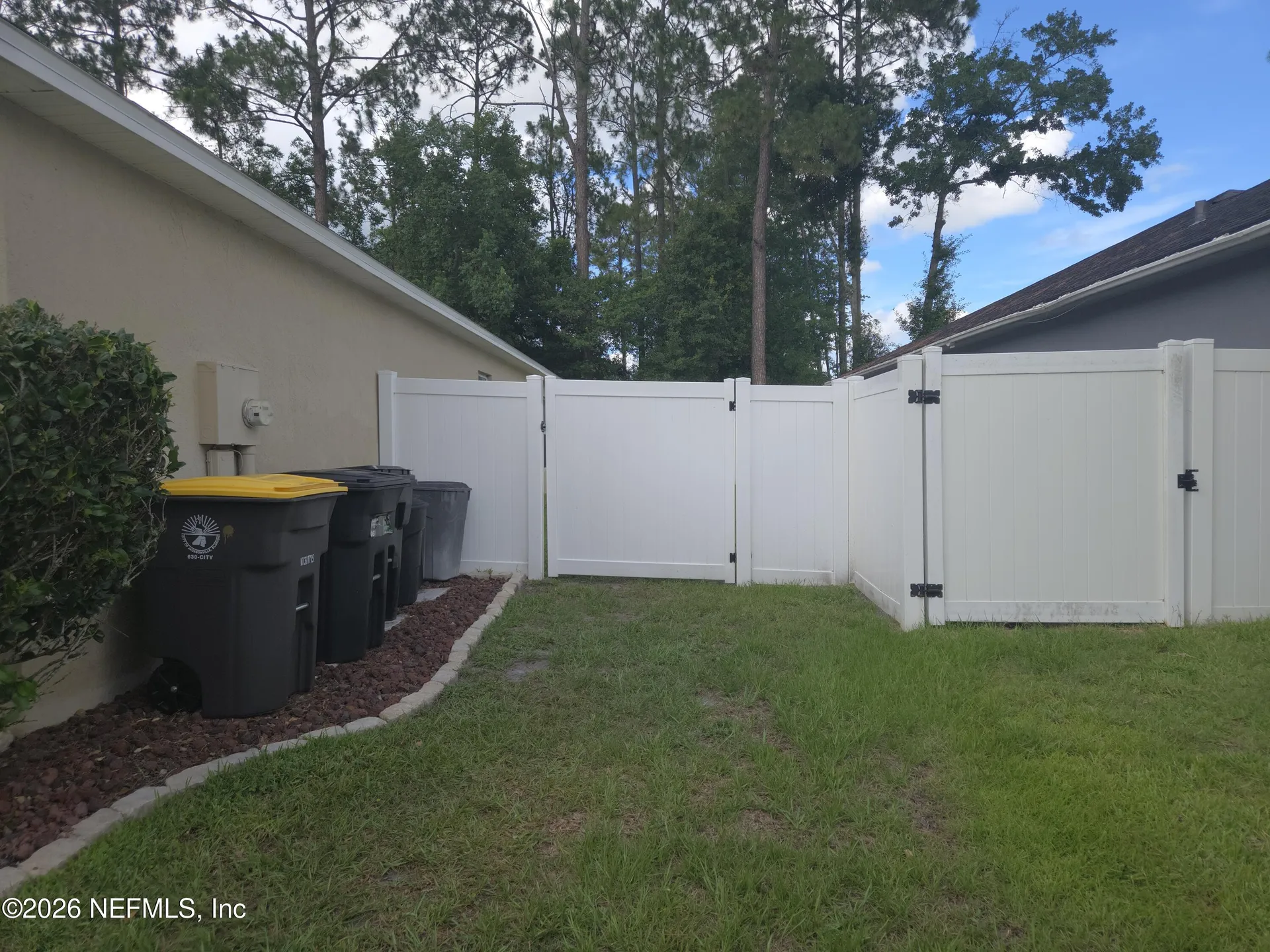 1663 E Jayhawk Lane E Jacksonville FL 32221
