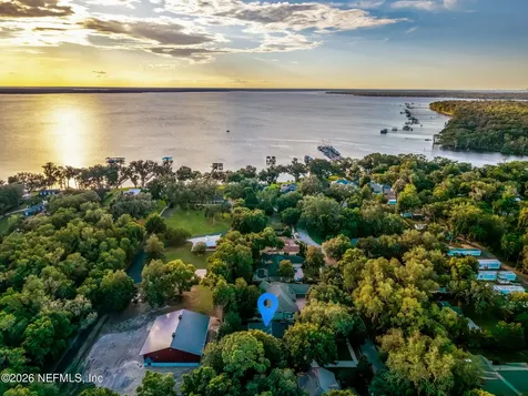 133 Holly Berry Lane St. Johns FL 32259