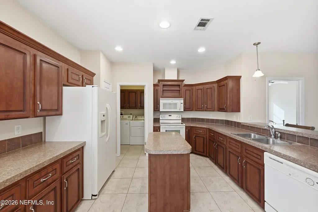 148 Lake Margo Drive Satsuma FL 32189