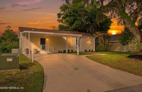148 Lake Margo Drive Satsuma FL 32189