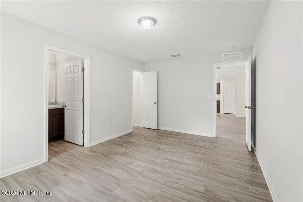 475 Cole Road W Jacksonville FL 32218