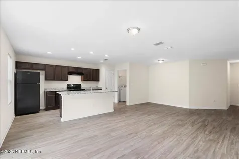 475 Cole Road W Jacksonville FL 32218