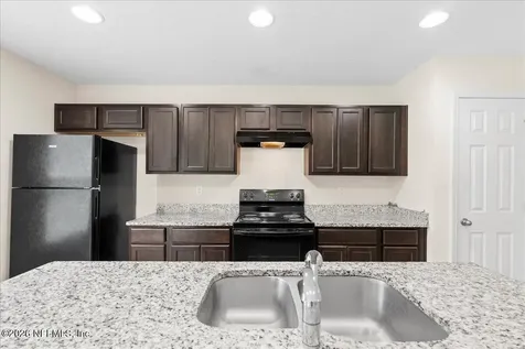 475 Cole Road W Jacksonville FL 32218