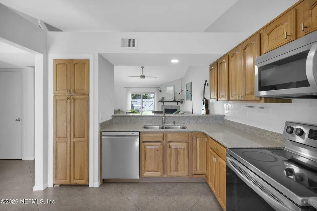 639 Aquatic Drive Atlantic Beach FL 32233