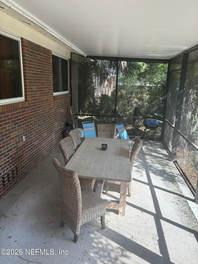 1311 Granvdiew Drive Jacksonville FL 32211