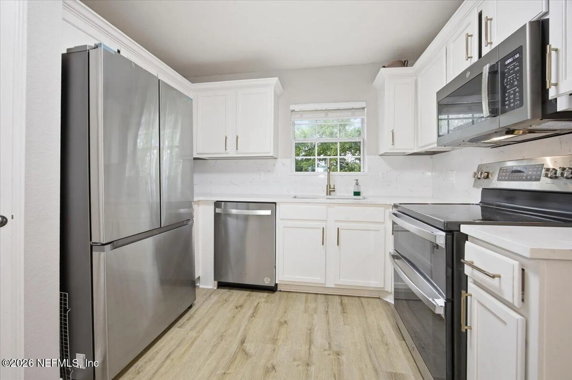 7800 Point Meadows Drive Jacksonville FL 32256