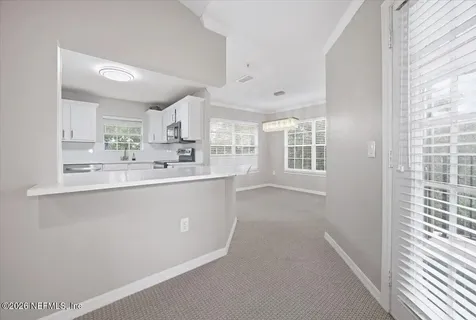 7800 Point Meadows Drive Jacksonville FL 32256
