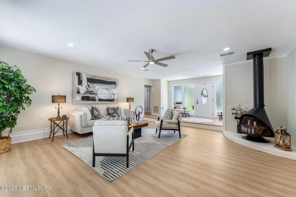 2286 W Laurel Grove Lane Orange Park FL 32073