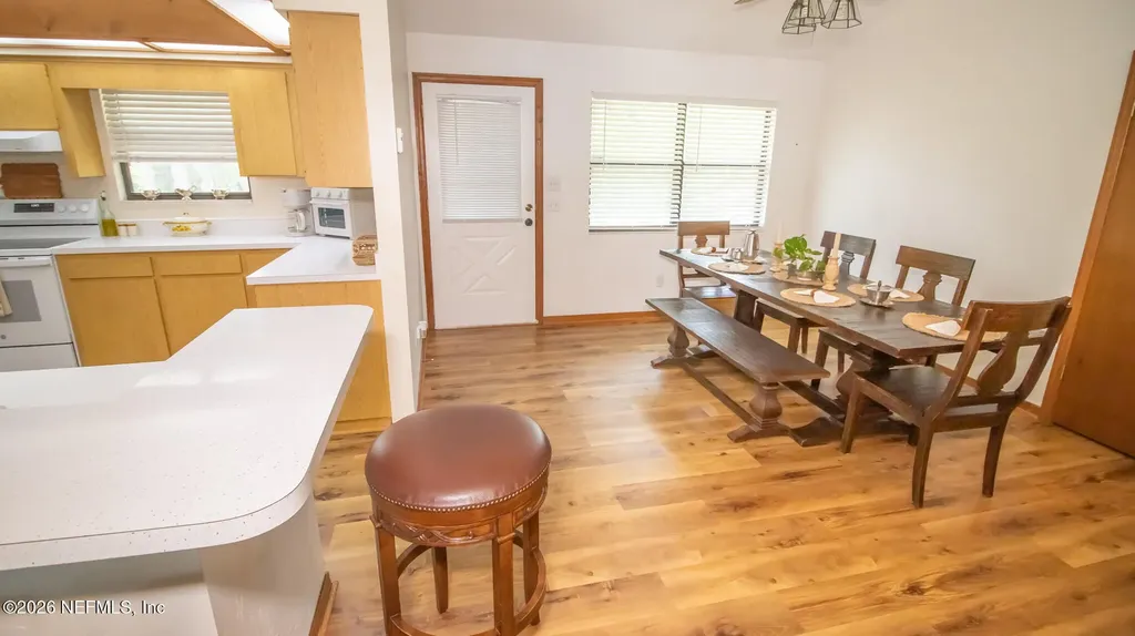 303 Riley Lake Drive Hawthorne FL 32640