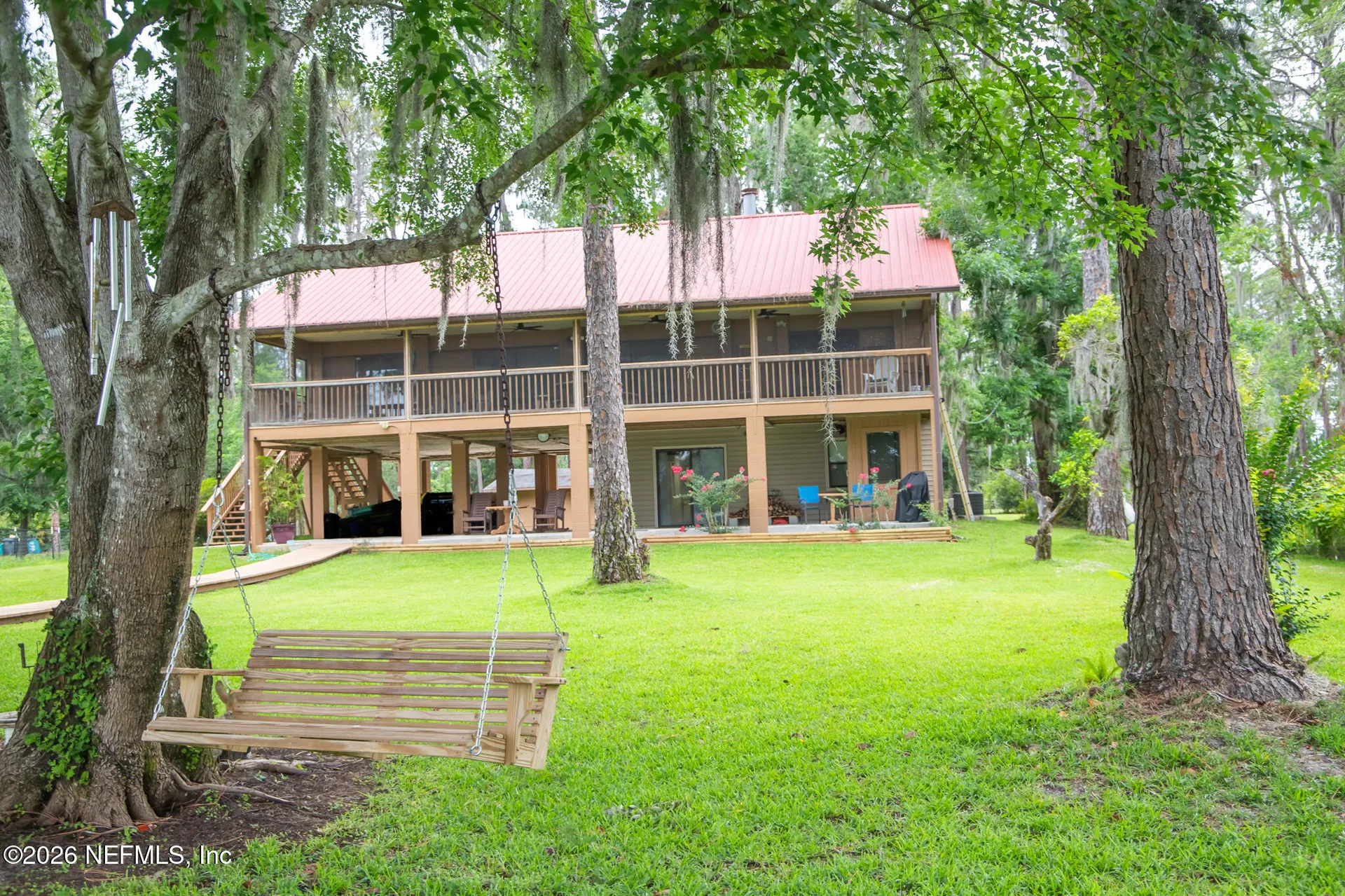 303 Riley Lake Drive Hawthorne FL 32640