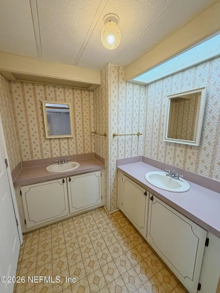 7633 Plumwood Drive Jacksonville FL 32256