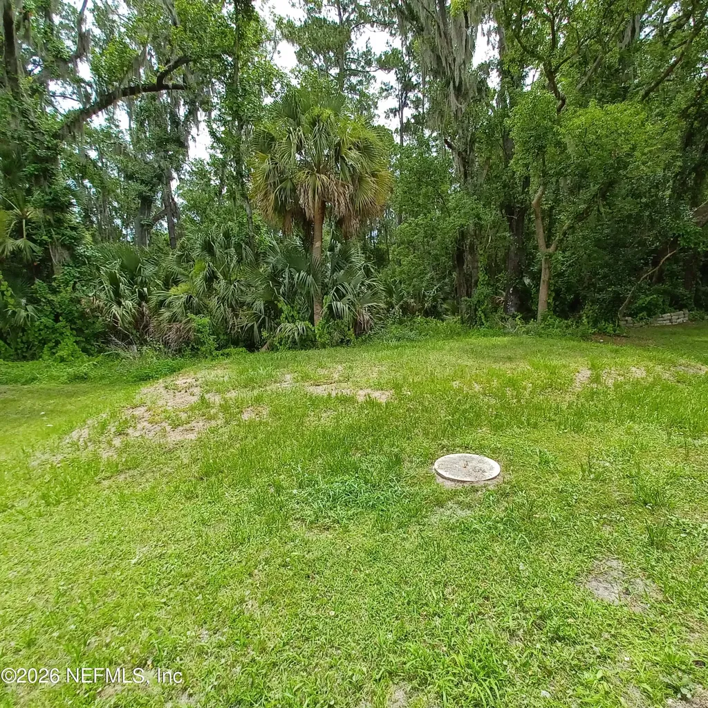 614 Hannah Street Hastings FL 32145