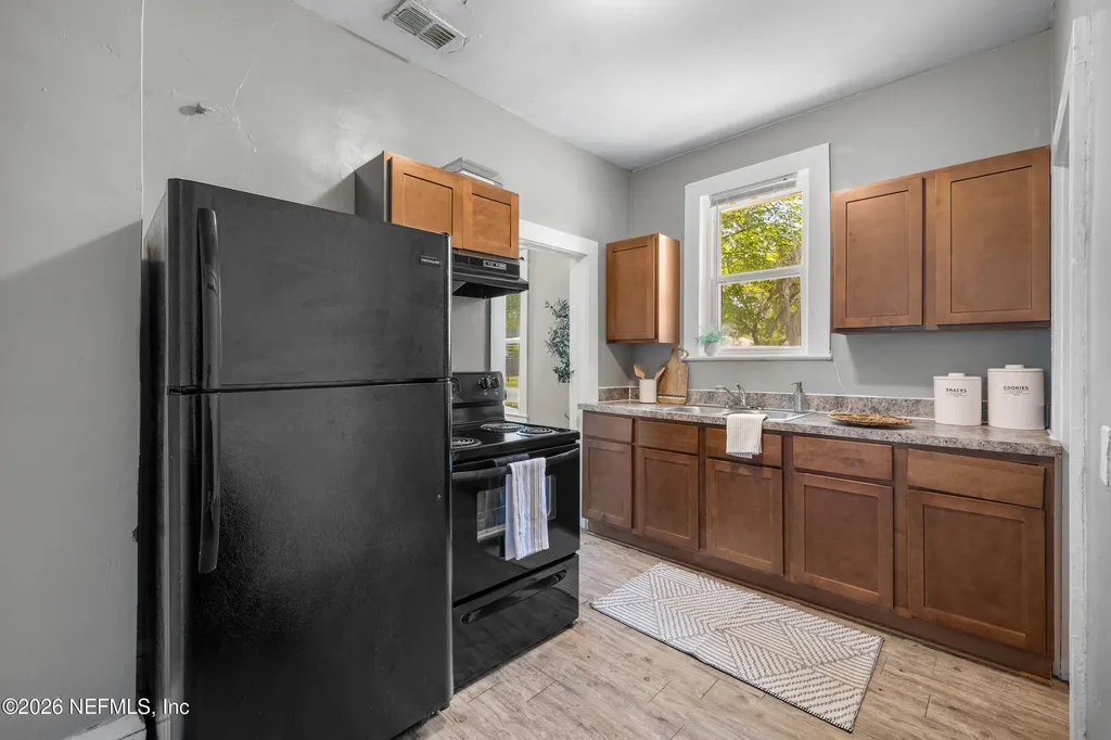 698 Bridal Avenue Jacksonville FL 32205
