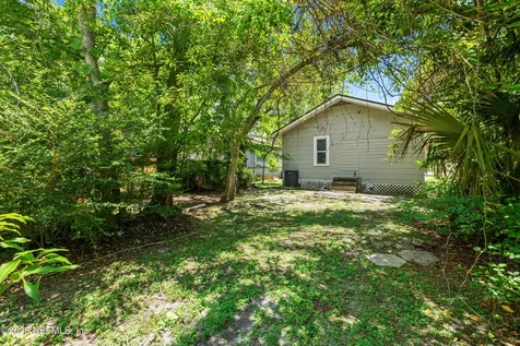698 Bridal Avenue Jacksonville FL 32205