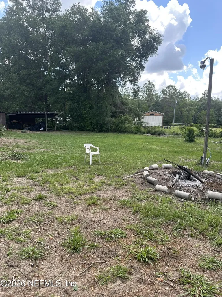 608 Kitty Avenue Interlachen FL 32148