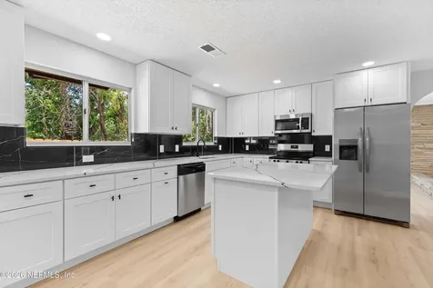 7134 Electra Drive S Jacksonville FL 32210