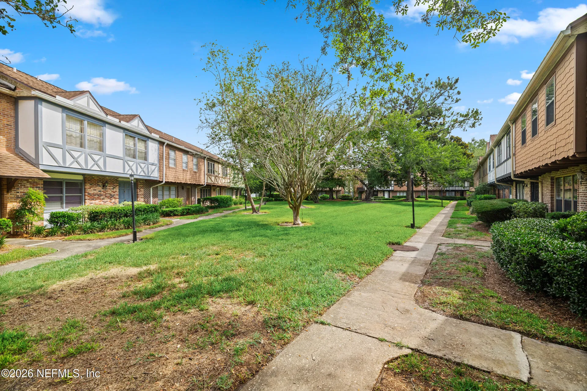 8203 Sutton Place N Jacksonville FL 32217