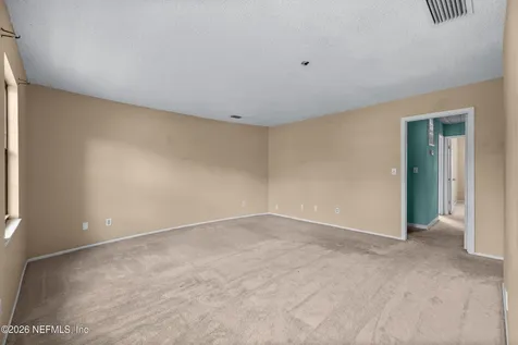 8203 Sutton Place N Jacksonville FL 32217