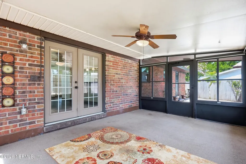 1089 Grove Cove Jacksonville FL 32221