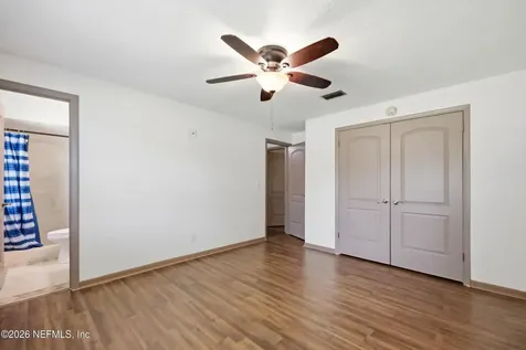 1089 Grove Cove Jacksonville FL 32221