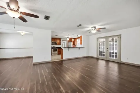 1089 Grove Cove Jacksonville FL 32221