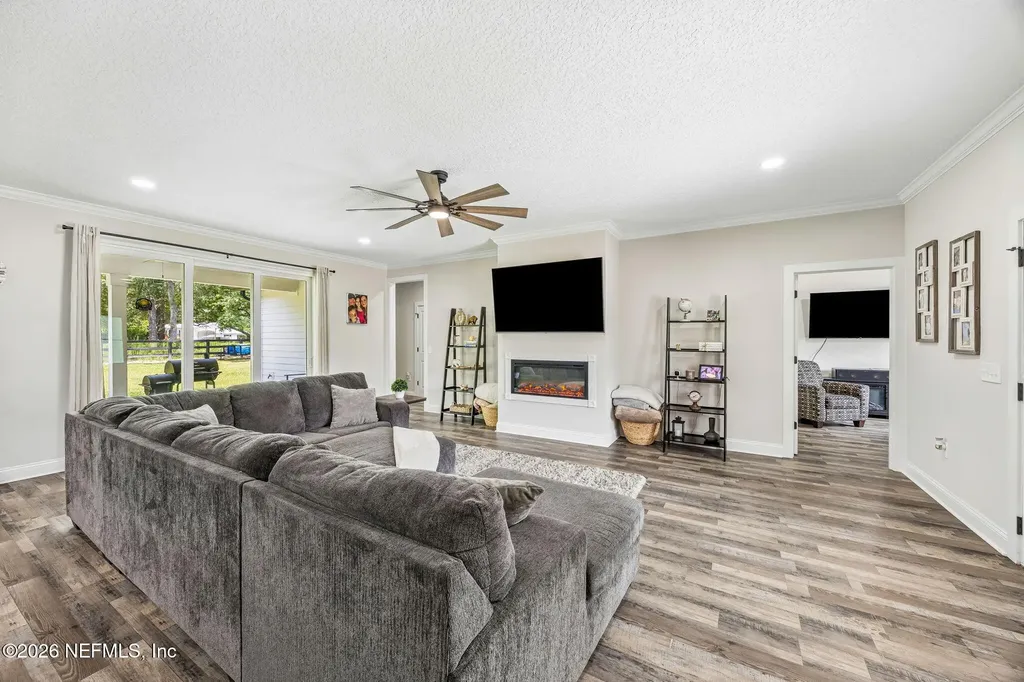 6141 Charlie Rowe Drive Macclenny FL 32063