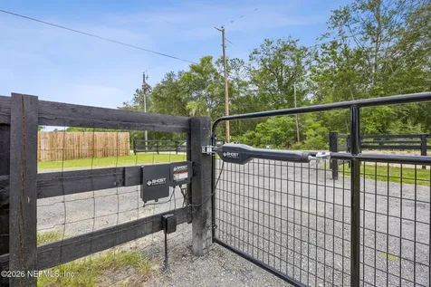 6141 Charlie Rowe Drive Macclenny FL 32063
