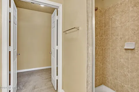 8539 Gate Parkway W Jacksonville FL 32216