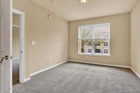 8539 Gate Parkway W Jacksonville FL 32216