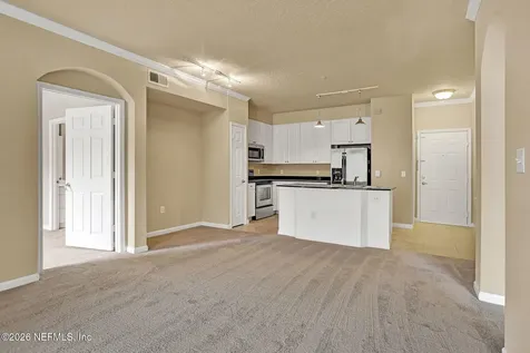 8539 Gate Parkway W Jacksonville FL 32216