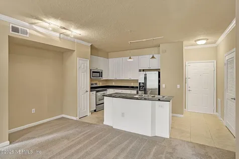 8539 Gate Parkway W Jacksonville FL 32216