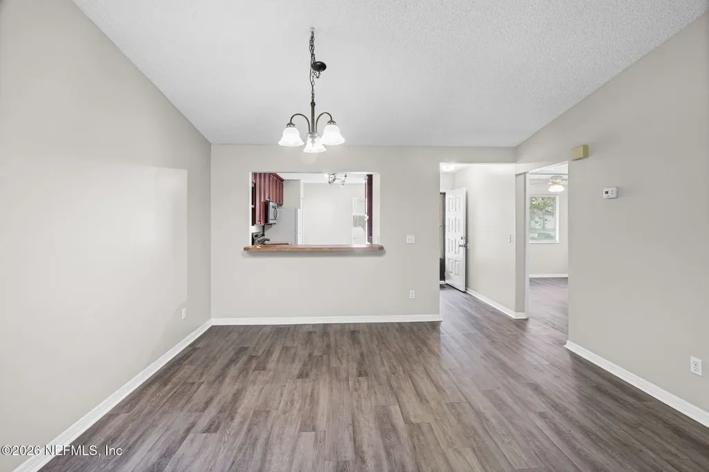 7620 Baymeadows Jacksonville FL 32256