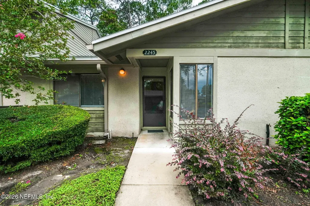 7620 Baymeadows Jacksonville FL 32256