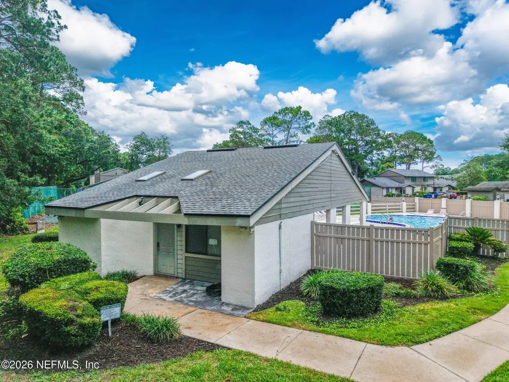 7620 Baymeadows Jacksonville FL 32256