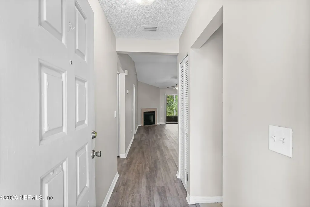 7620 Baymeadows Jacksonville FL 32256