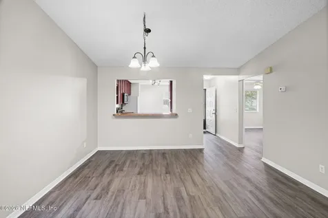 7620 Baymeadows Jacksonville FL 32256