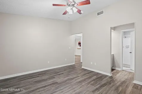 7620 Baymeadows Jacksonville FL 32256