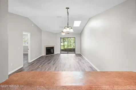 7620 Baymeadows Jacksonville FL 32256