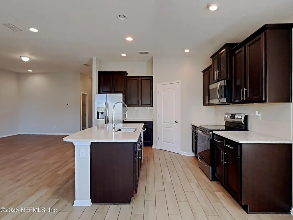 15662 Chir Pine Drive Jacksonville FL 32218