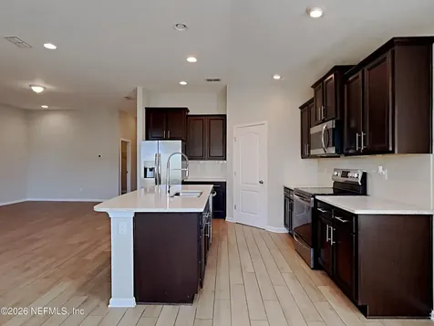 15662 Chir Pine Drive Jacksonville FL 32218