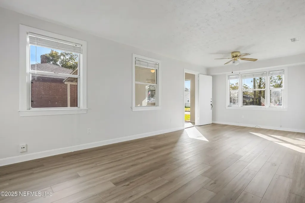 3339 Sylvia Street Jacksonville FL 32207