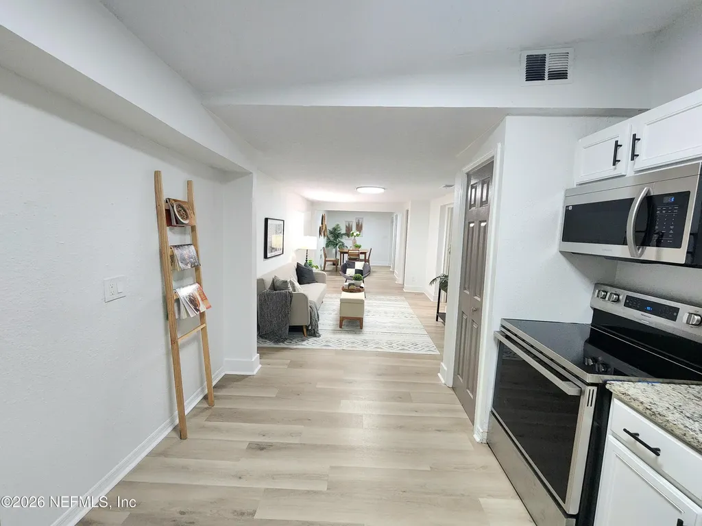 7924 Longspur Avenue Jacksonville FL 32219