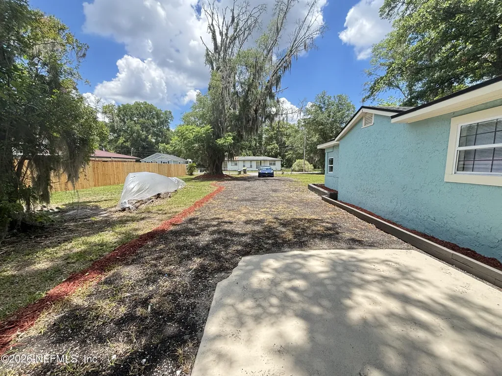 7924 Longspur Avenue Jacksonville FL 32219